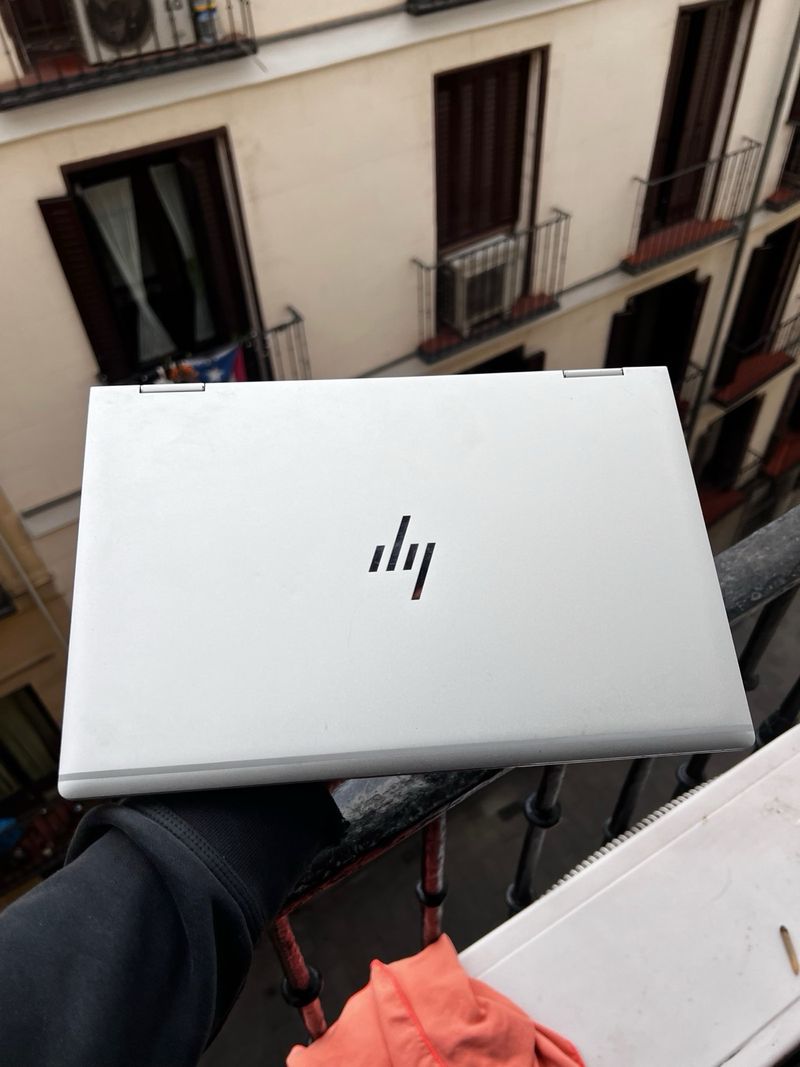 HP EliteBook x360 1030 G3 Plata - Impecable afbeelding 5