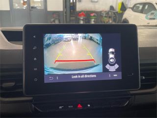 Renault Kangoo Furgón Mampara Pivotante