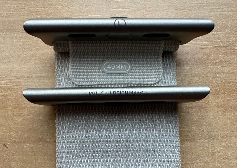 Apple Watch ULTRA 49mm. Starlight Alpine Loop L afbeelding 5