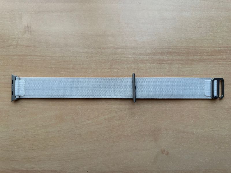 Apple Watch ULTRA 49mm. Starlight Alpine Loop L afbeelding 4