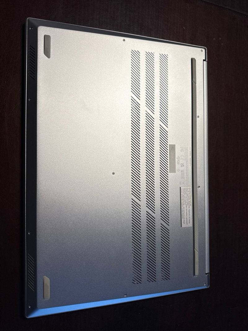 Asus Vivobook Pro 16X OLED afbeelding 2
