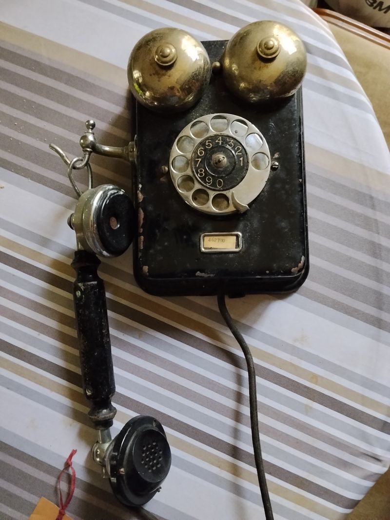 Teléfono Antiguo L.M. Ericsson & Co.