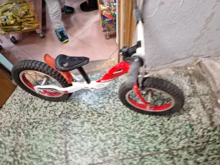 Bicicleta Monty roja