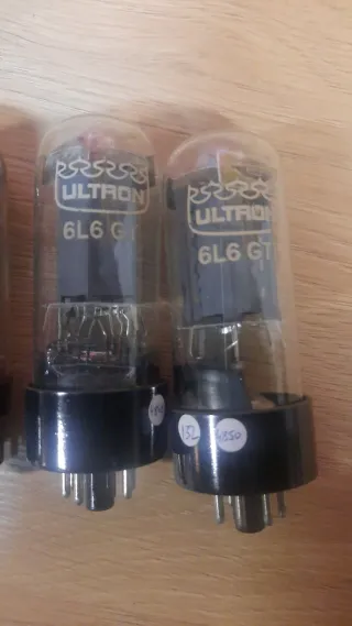 75 Válvulas para amplificadores de guitarra y bajo