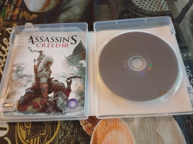 Lote 3 Juegos PS3: Far Cry 4, AC III, Far Cry 3 afbeelding 3