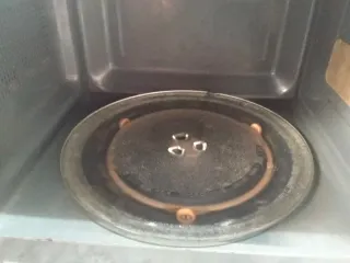 Microondas Orbegozo con Grill