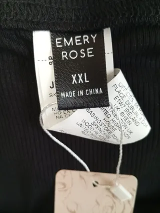 Falda negra de Shein