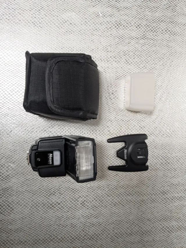 Flash Nissin i40 para Fujifilm - leer bien
