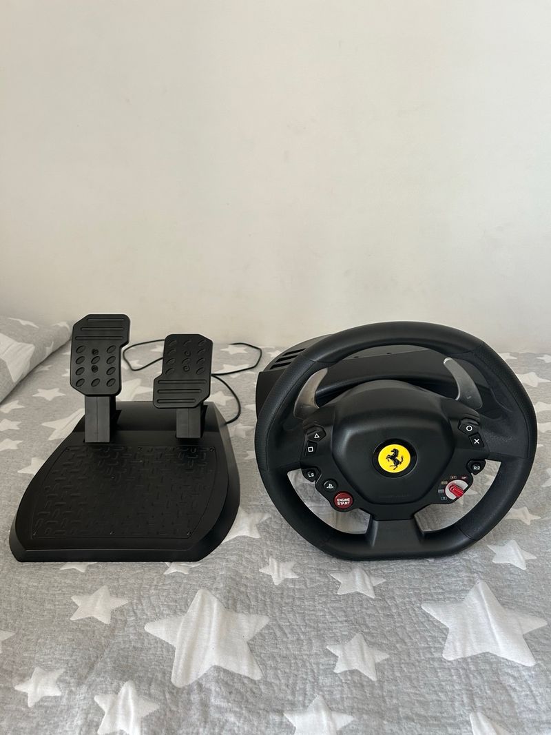 Volante Ferrari con Pedales