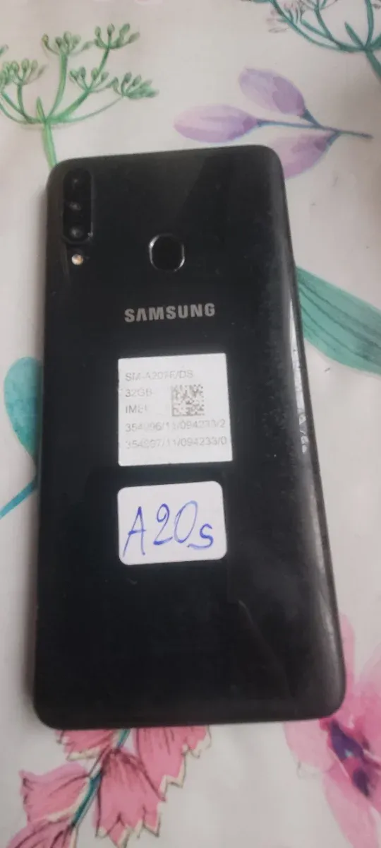 Samsung Galaxy A20s.