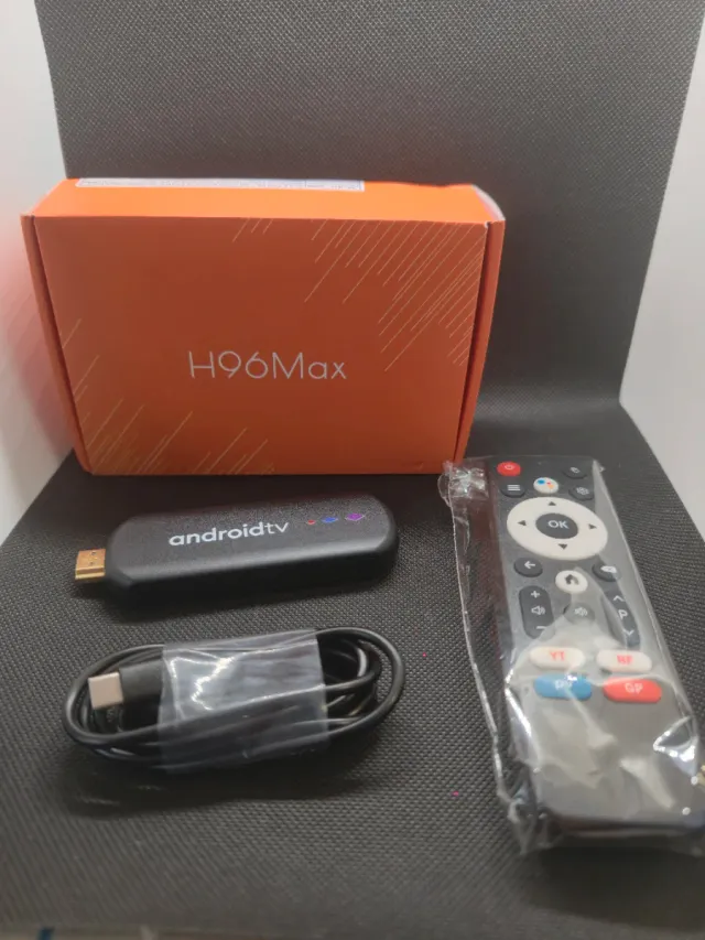 Android TV H96Max con mando y cable
