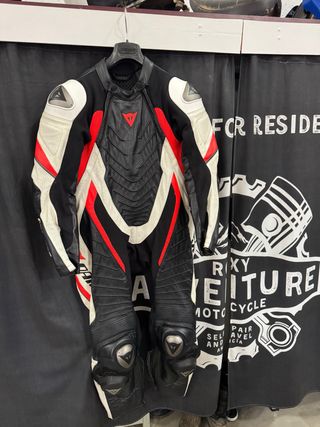 Mono Dainese Talla 50