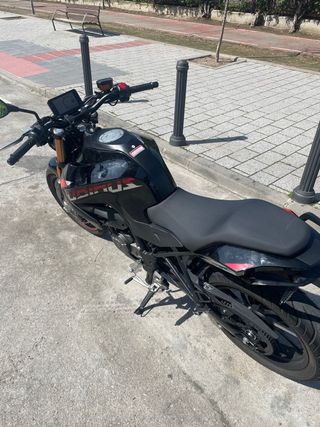 Hanway Furious 125 Negra 2938km