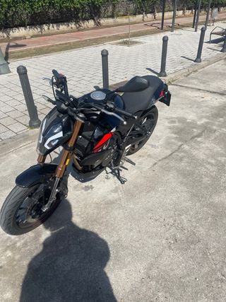 Hanway Furious 125 Negra 2938km