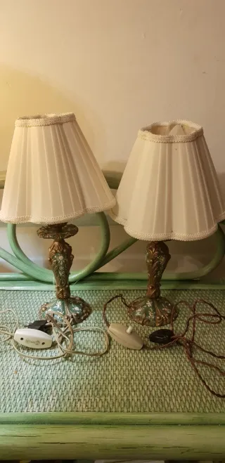 Coppia Lampade Vintage Comodino Dipinte a mano.
