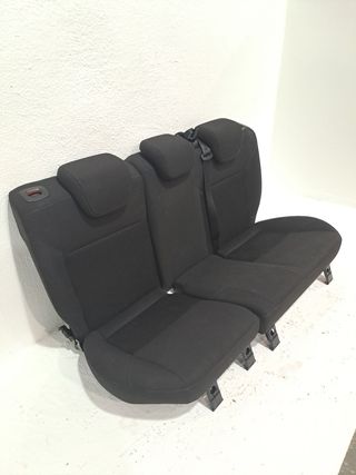 ASIENTOS TRASEROS FORD FOCUS