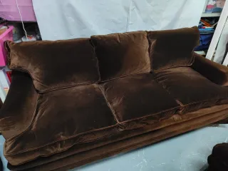 Sofá 3 plazas y 2 butacas de terciopelo