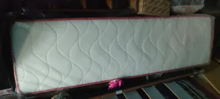 Sofá 3 plazas y 2 butacas de terciopelo