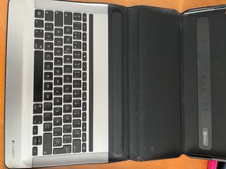 iPad Pro 12.9 128GB Plata SIM con 2 fundas.