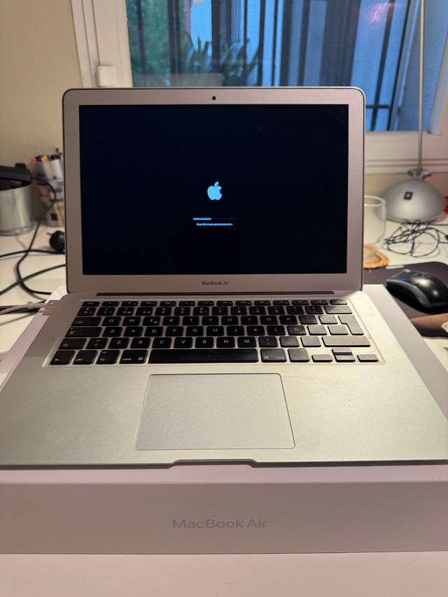 Apple MacBook Air Gris Espacial