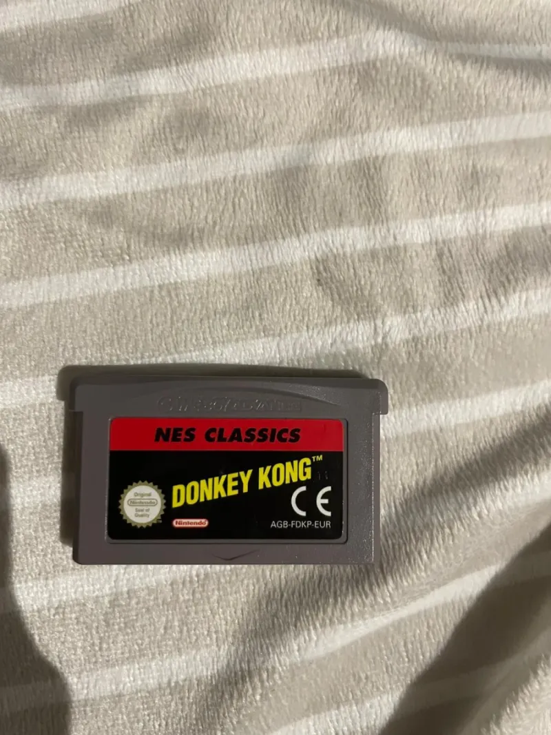Nintendo Game Boy Advance SP Despiece afbeelding 4