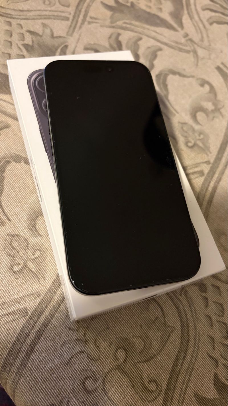 iPhone 16 Negro