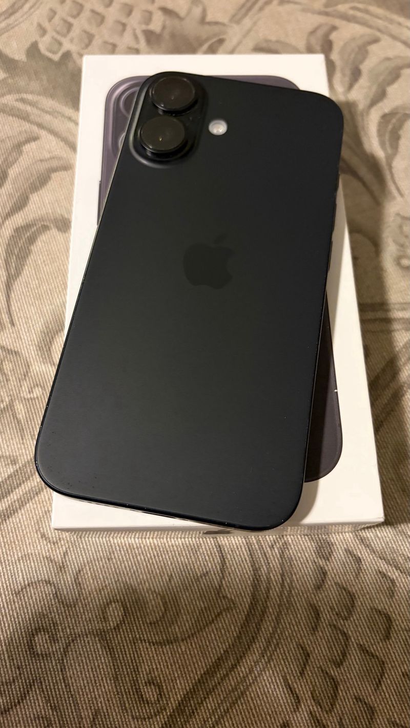 iPhone 16 Negro afbeelding 2