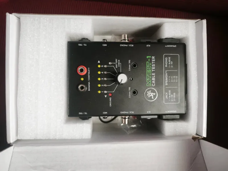 Lote equipo DJ: Mtest-1 + Stand Hub Reloop afbeelding 6