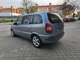 Opel Zafira 2004