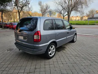 Opel Zafira 2004