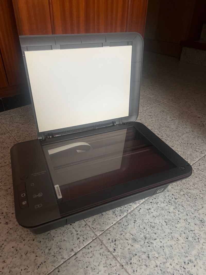 Impresora HP Deskjet 1050A afbeelding 2