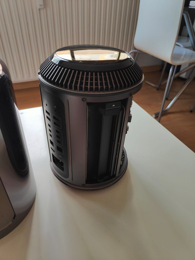 Mac Pro 6.1 2013 32GB RAM Xeon 6 Core afbeelding 5