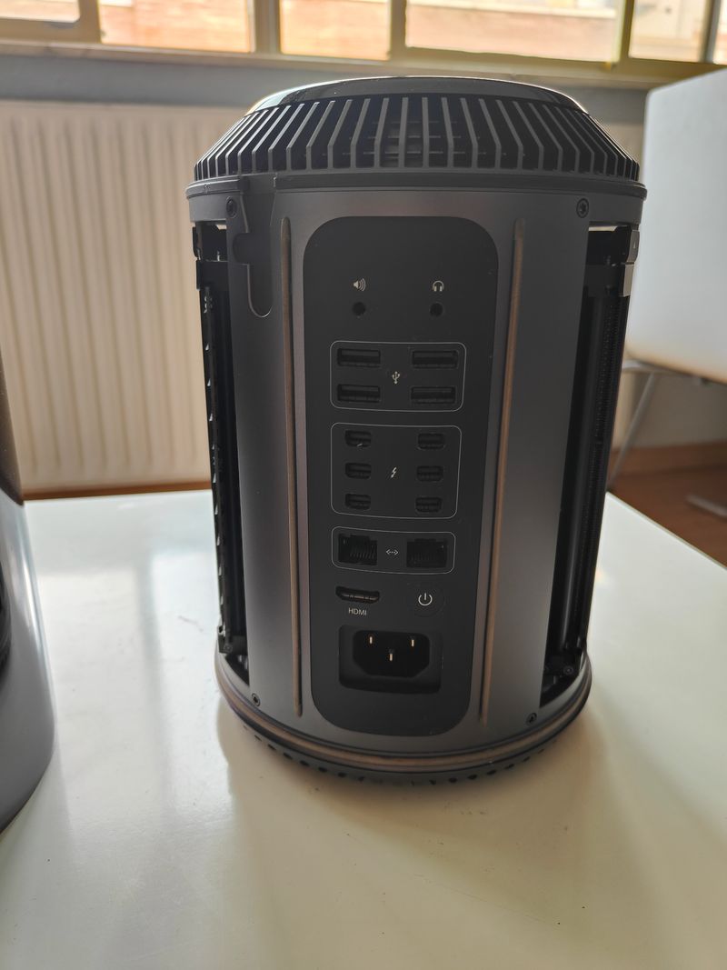 Mac Pro 6.1 2013 32GB RAM Xeon 6 Core afbeelding 7