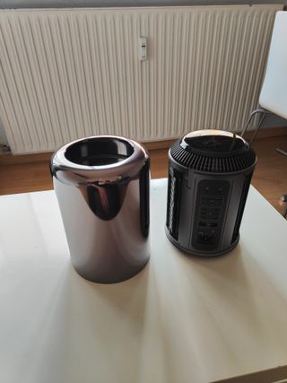 Mac Pro 6.1 2013 32GB RAM Xeon 6 Core