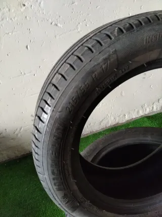 2 Neumáticos Michelin 215/55R17