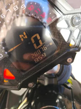 Kawasaki Z650 Negra y Verde limitada A2