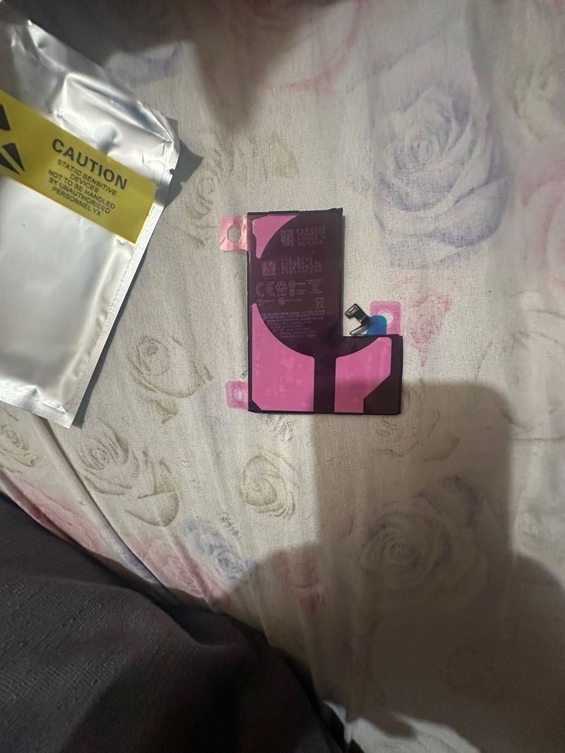 Batería iPhone 14 Pro Nueva Embalada afbeelding 2