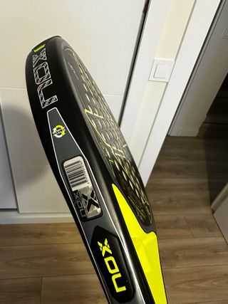 Pala de pádel Nox P4 Pro Series – Muy buen estado