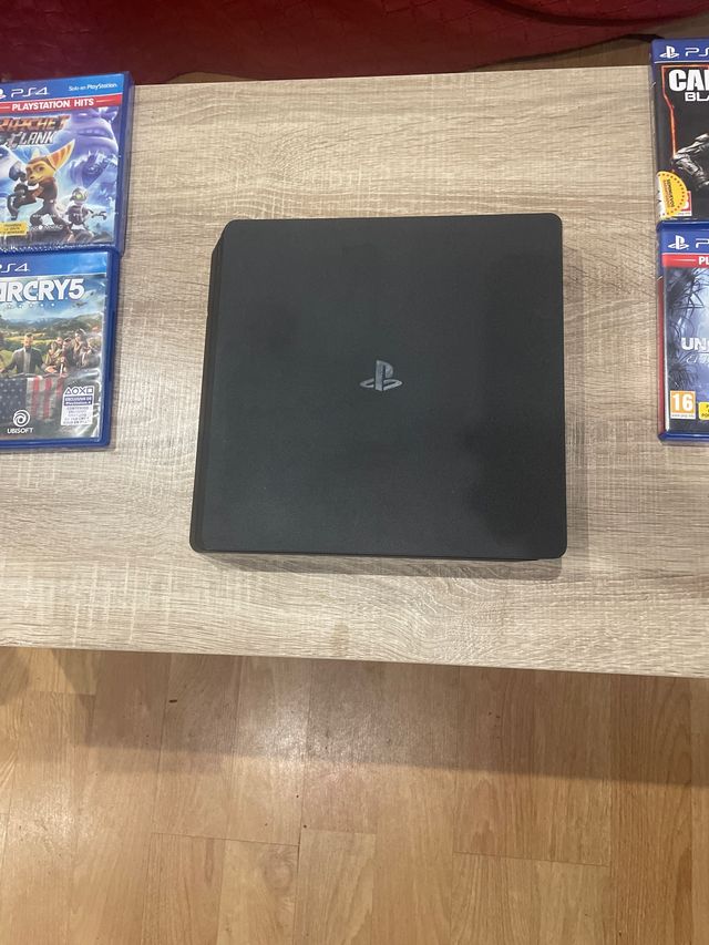 PS4 (PlayStation 4) 1TB+ 11 Juegos