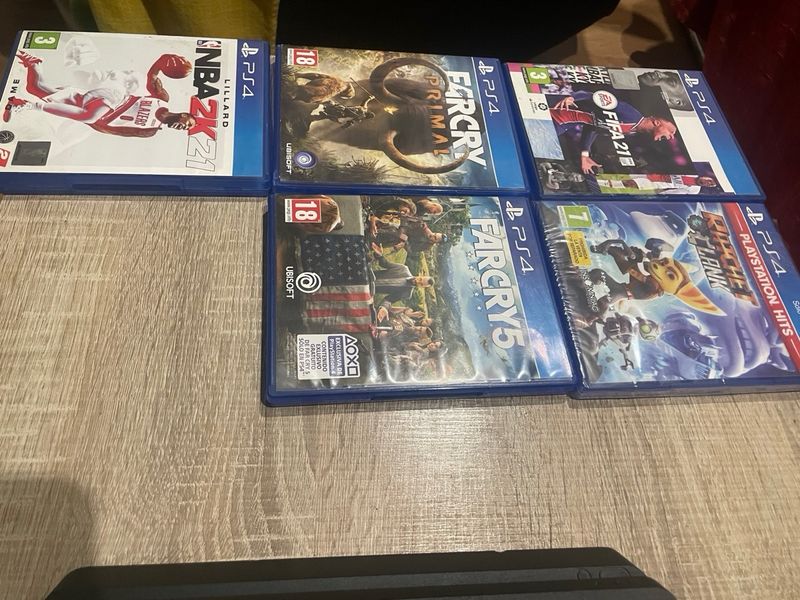 PS4 (PlayStation 4) 1TB+ 11 Juegos afbeelding 2