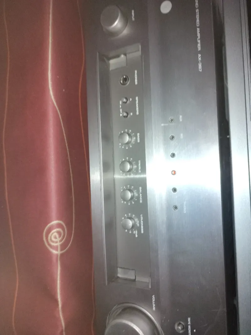 Amplificador Yamaha AX-397 + DVD Schöntech afbeelding 3