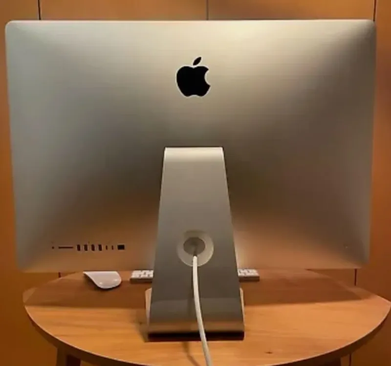 iMac 27" 5K (2020) | i5 10ª Gen | 24GB RAM afbeelding 2