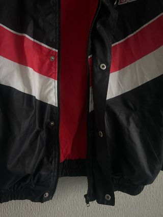 Chaqueta Bomber Chicago Bulls Negra y Roja