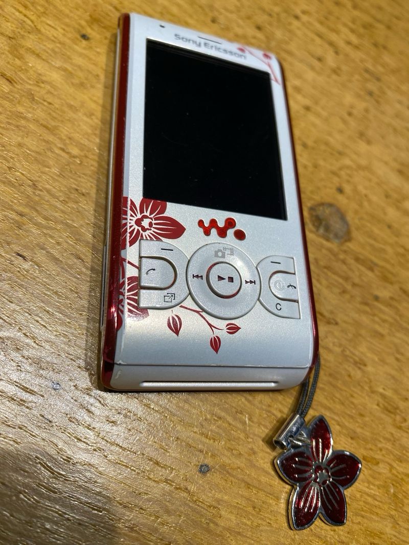 Teléfono Sony Ericsson W595i Flower edition afbeelding 10