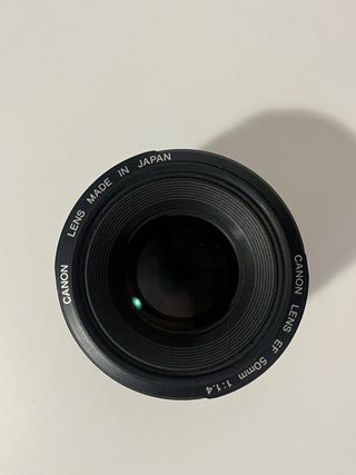 Canon EF 50mm f/1.4