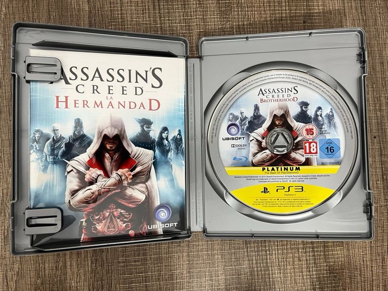 Pack PS3 Assassin's Creed II, La Hermandad y III afbeelding 4