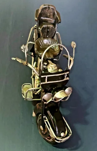 Moto Decorativa Jharri Davinson