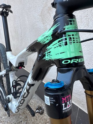 Kit Cuadro oiz OMX Factory 2022
