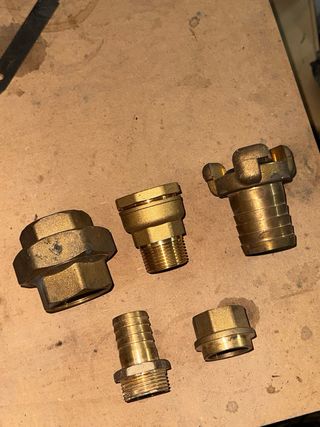 Piezas de latón para fontanería