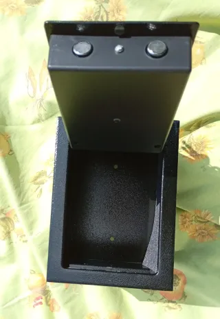 Cassaforte con chiave 23x17x17cm